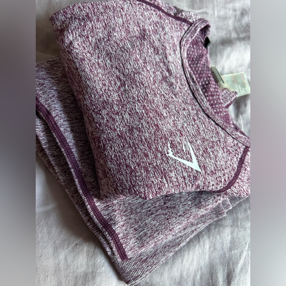 Gymshark vital seamless crop top and pants set - M purple